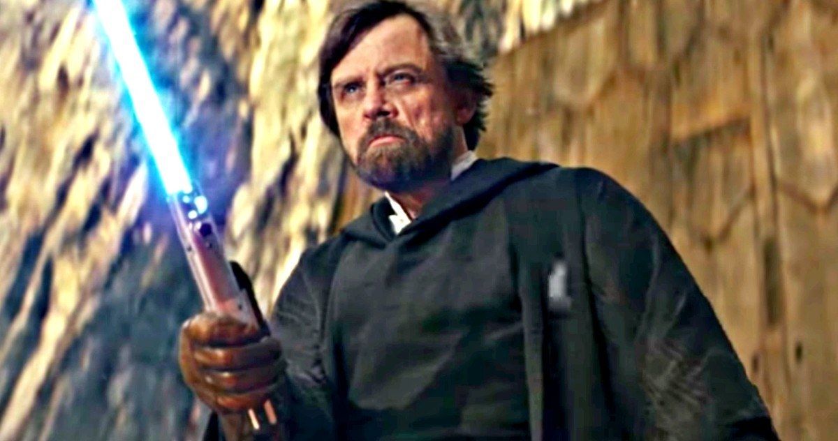 Mark Hamill Stands Up for Young Girl Afraid to Wear Star Wars Shirt