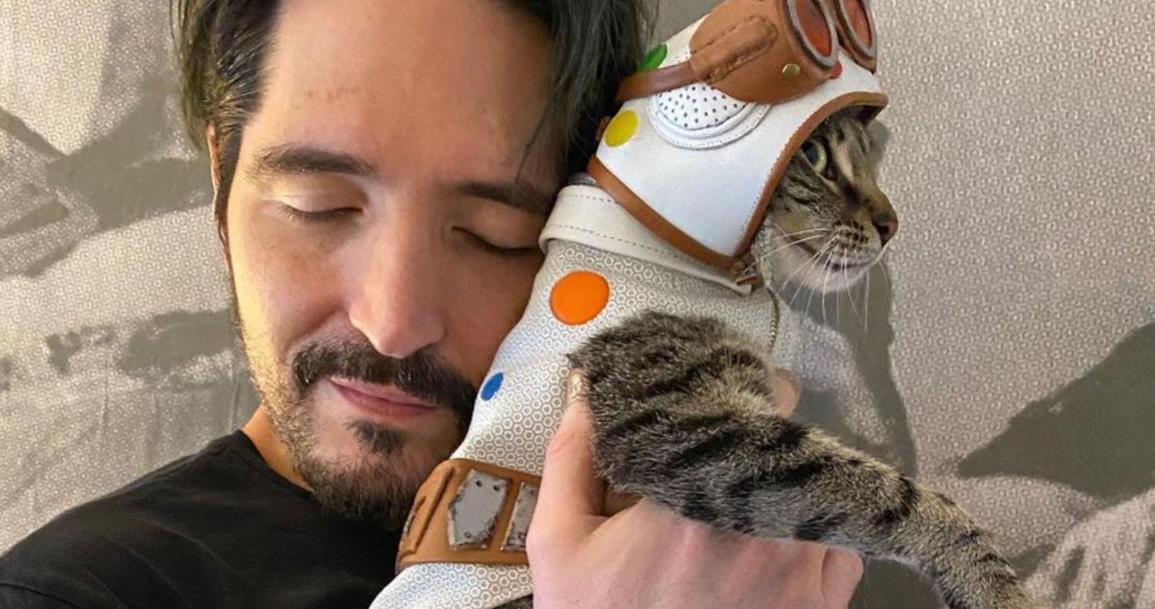 The Suicide Squad Star Dresses His Set-Adopted Cat in a Polka-Dot Man Costume