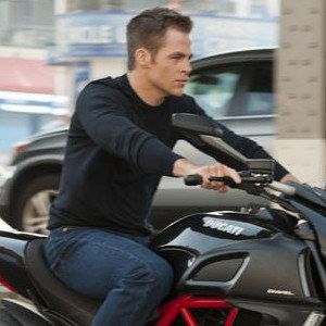 Jack Ryan First Look Photo with Chris Pine