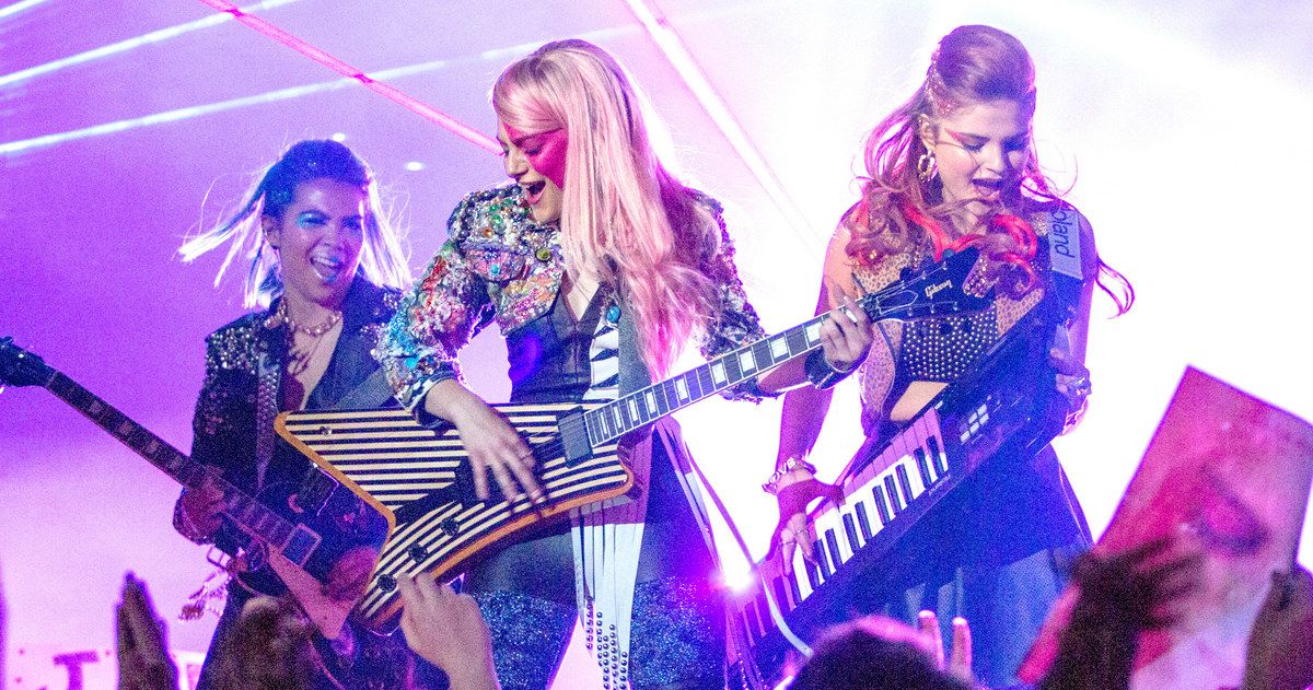 First Look at Jem and the Holograms in Concert!