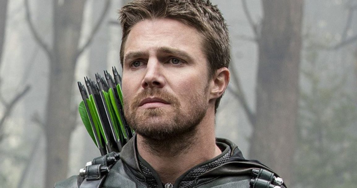 Arrow Star Stephen Amell Removed from Flight After Argument with His Wife