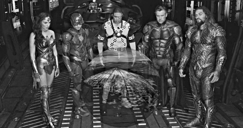 #ReleaseTheSnyderCut Image Unites the 5 in Never-Before-Seen Look at Justice League