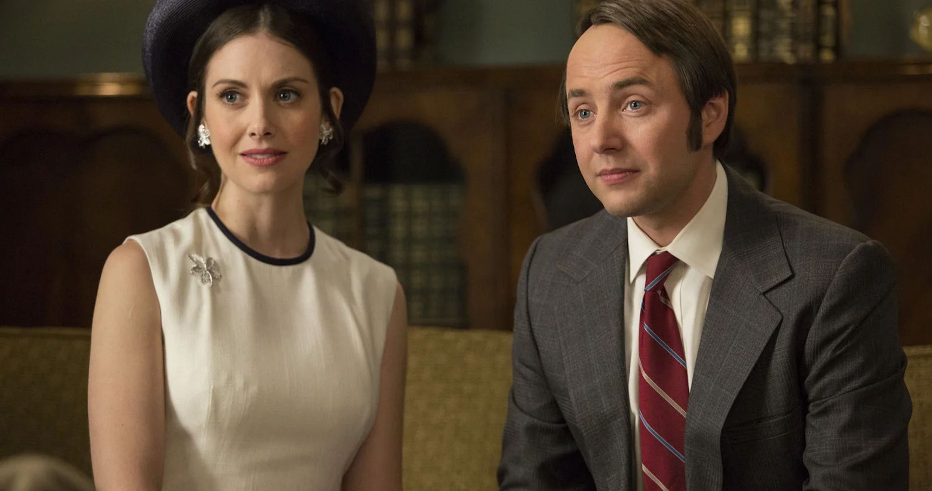 Alison Brie Reveals Embarrassing Mad Men Behind-The-Scenes Story