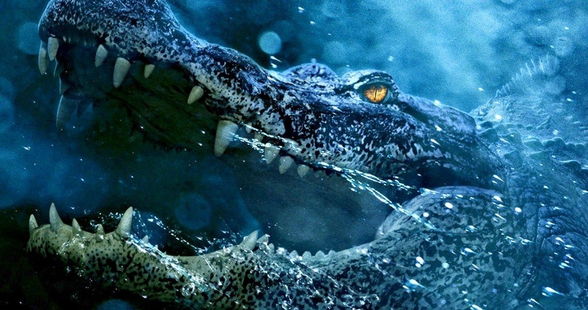 Crawl Poster: If the Storm Doesn't Kill You These Alligators Will