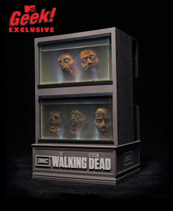The Walking Dead: The Complete Third Season Limited Edition Blu-ray Packaging 1