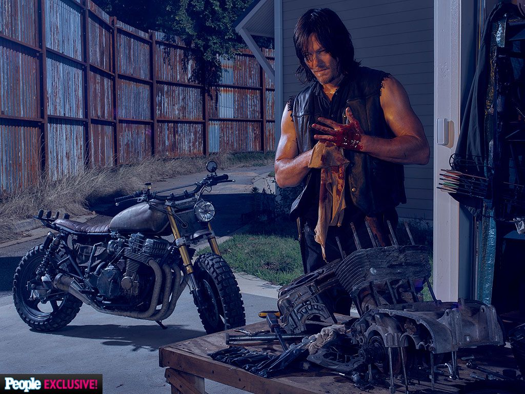 The Walking Dead Season 6 Daryl Photo