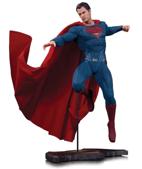 Batman v Superman Dawn of Justice Comic-Con Superman Statue