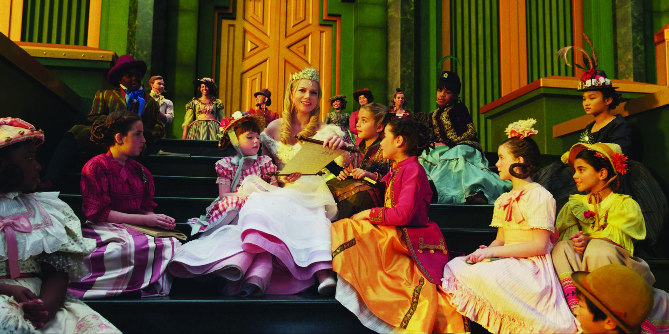 Glinda the Good Witch and The Munchkins in Oz the Great and Powerful