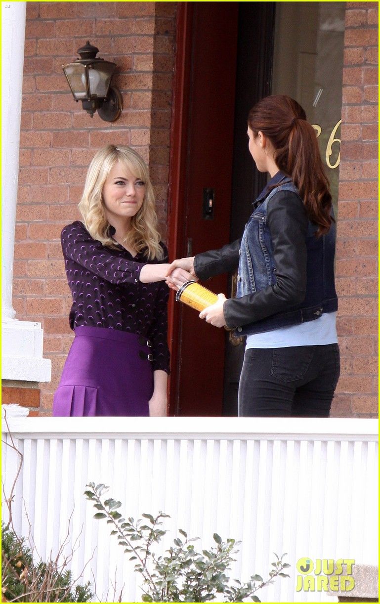 The Amazing Spider-Man 2 Set Photos with Gwen Stacy and Mary-Jane Watson 1