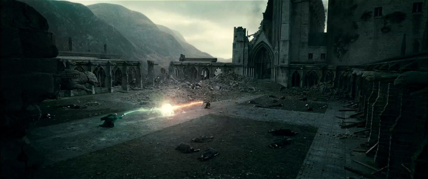 Harry and Voldemort have a climactic duel in Hogwarts courtyard