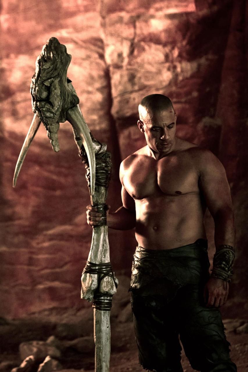 Riddick Vin Diesel Shirtless Set Photo