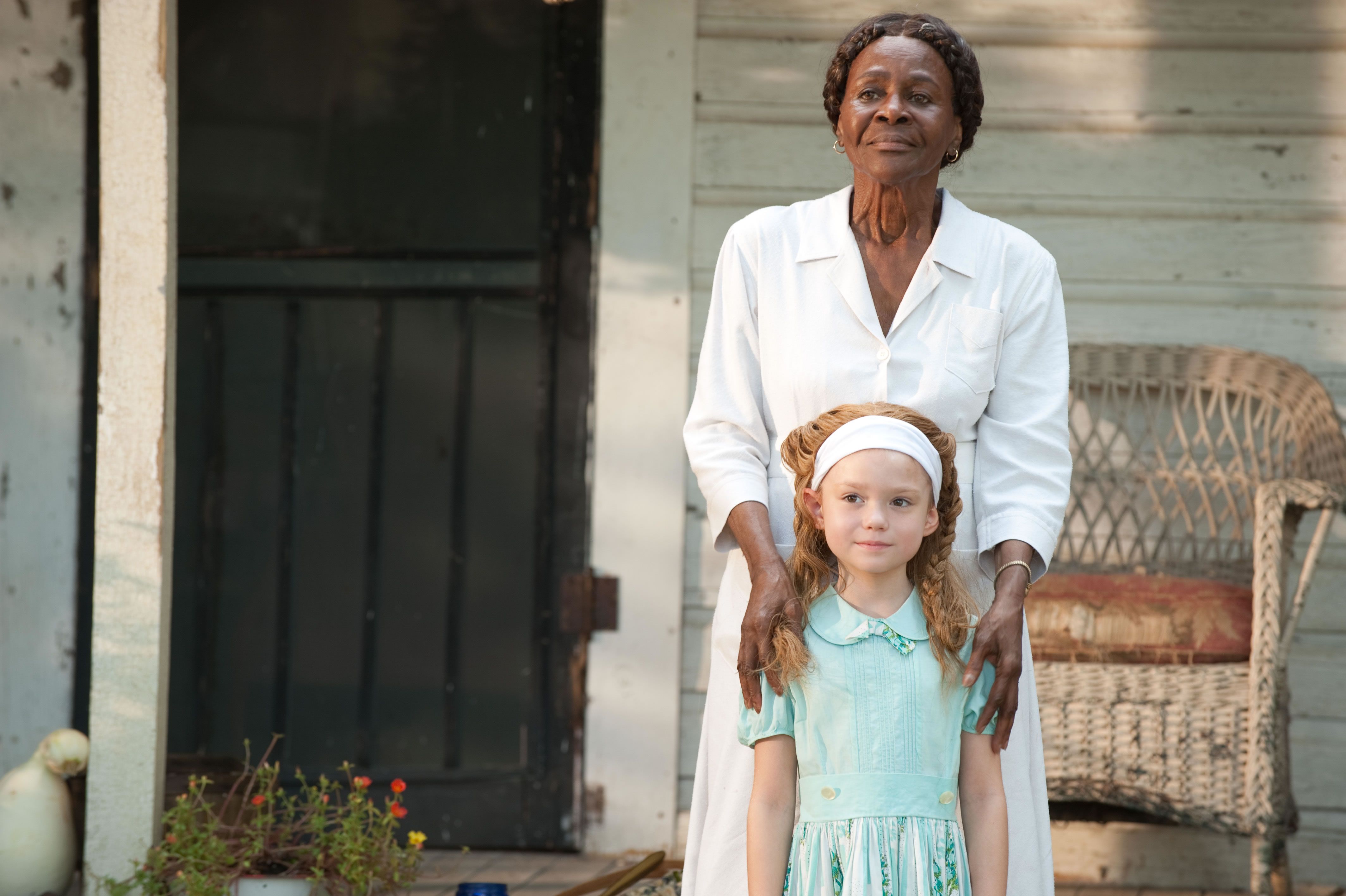 Cicely Tyson and Lila Rogers in The Help