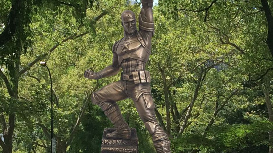 Captain America Statue 2