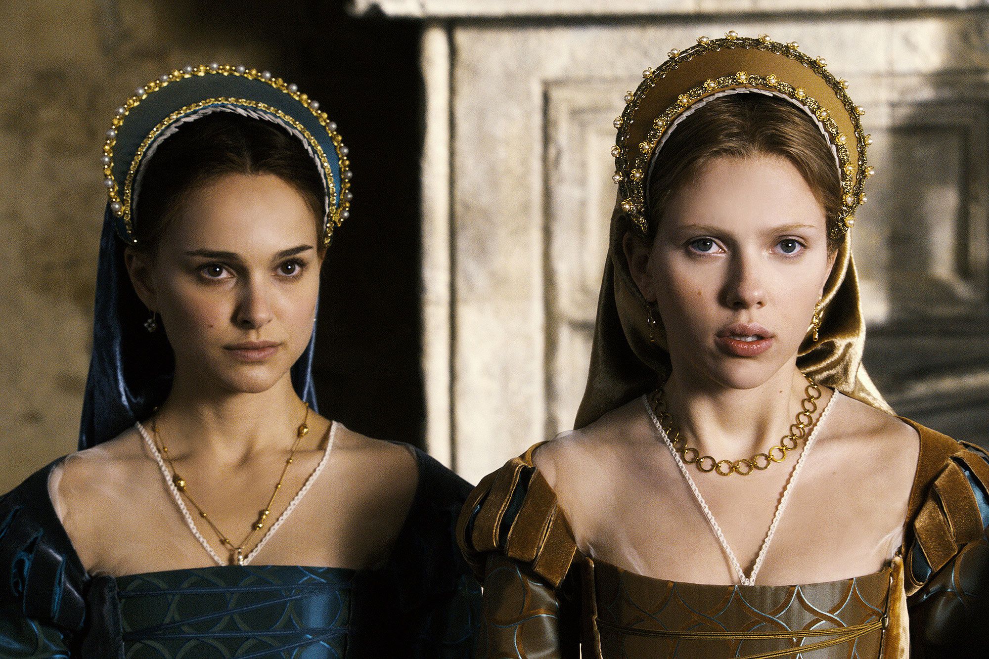 Natalie Portman and Scarlett Johansson are the stars of The Other Boleyn Girl