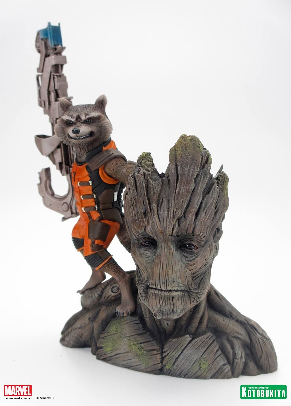 Guardians of the Galaxy Groot and Rocket Racoon Statue Photo 1