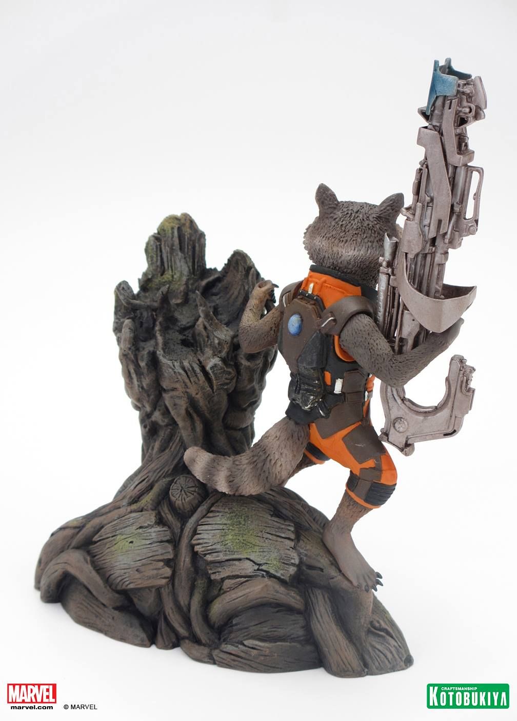 Guardians of the Galaxy Groot and Rocket Racoon Statue Photo 3
