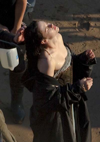 Kristien Stewart on the set of Snow White and the Huntsman #1