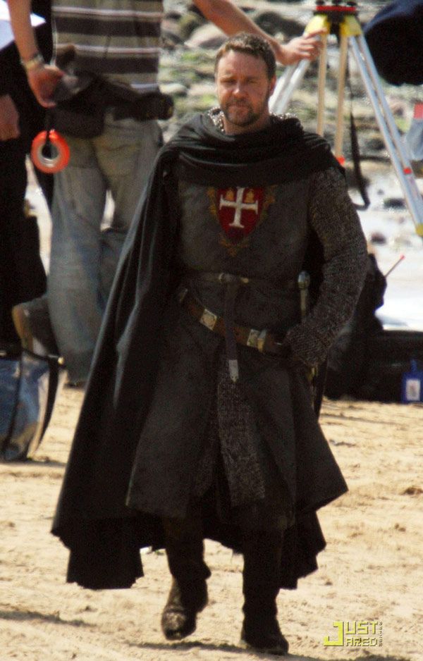 Russell Crowe on the set of Robin Hood #5