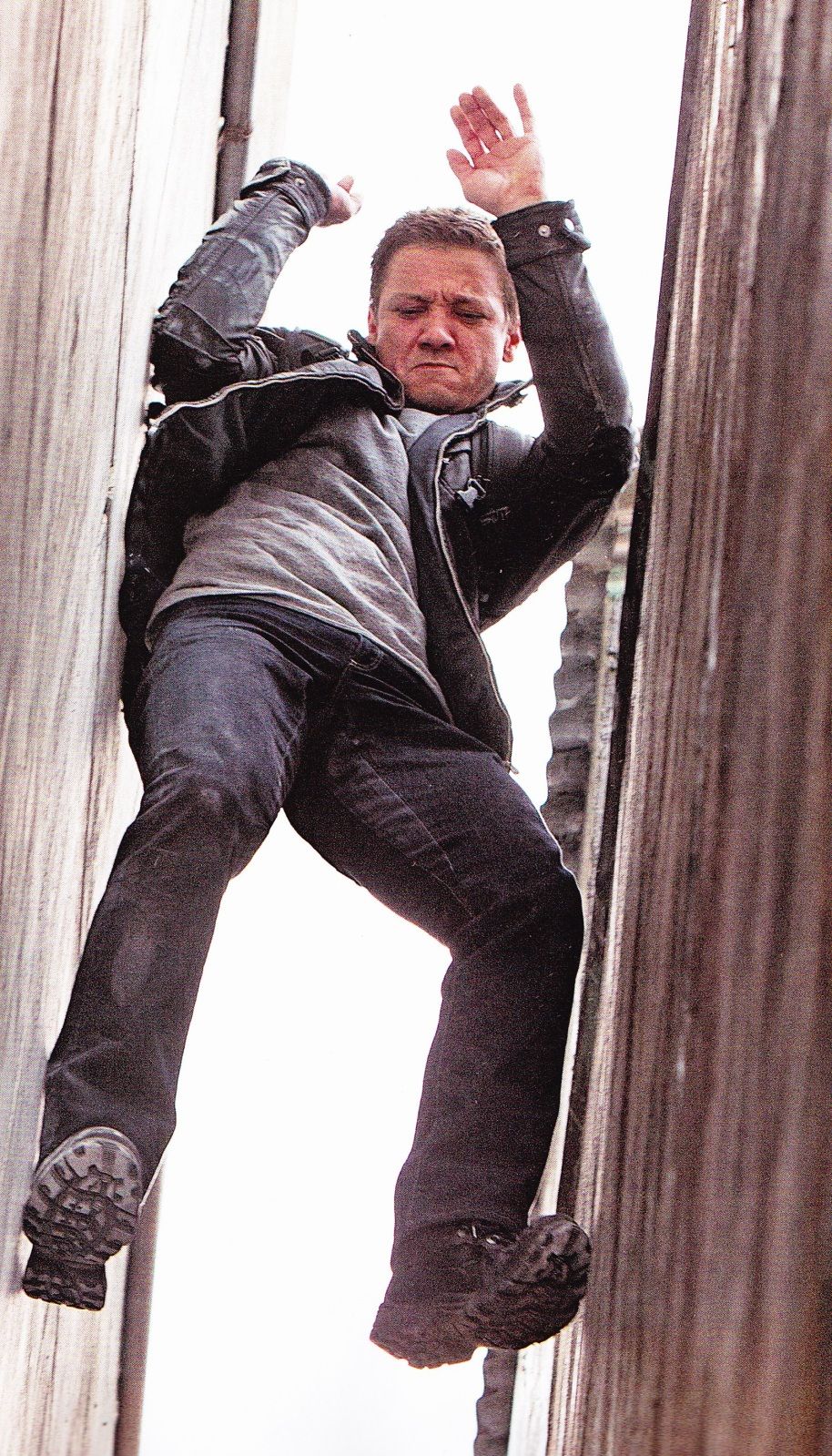 The Bourne Legacy Jeremy Renner Action Photo
