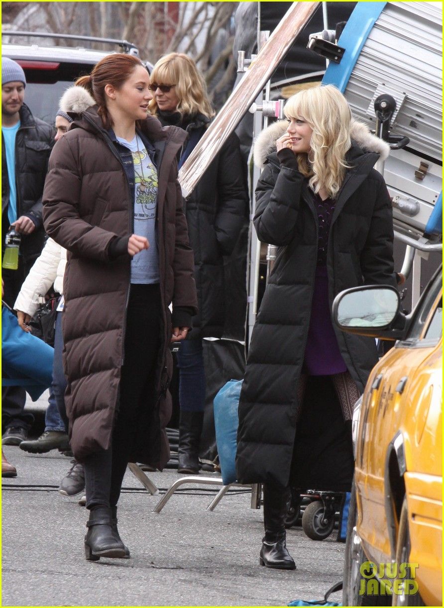 The Amazing Spider-Man 2 Set Photos with Gwen Stacy and Mary-Jane Watson 2