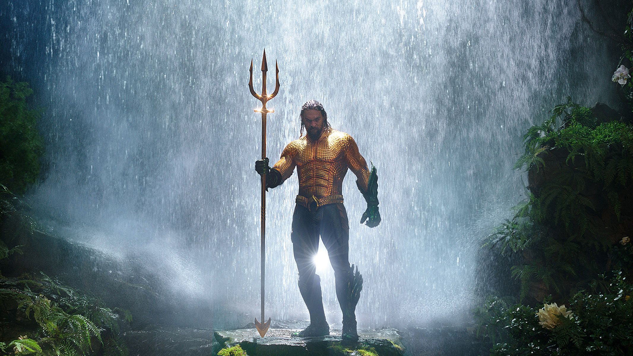 Aquaman movie photo King classic costume