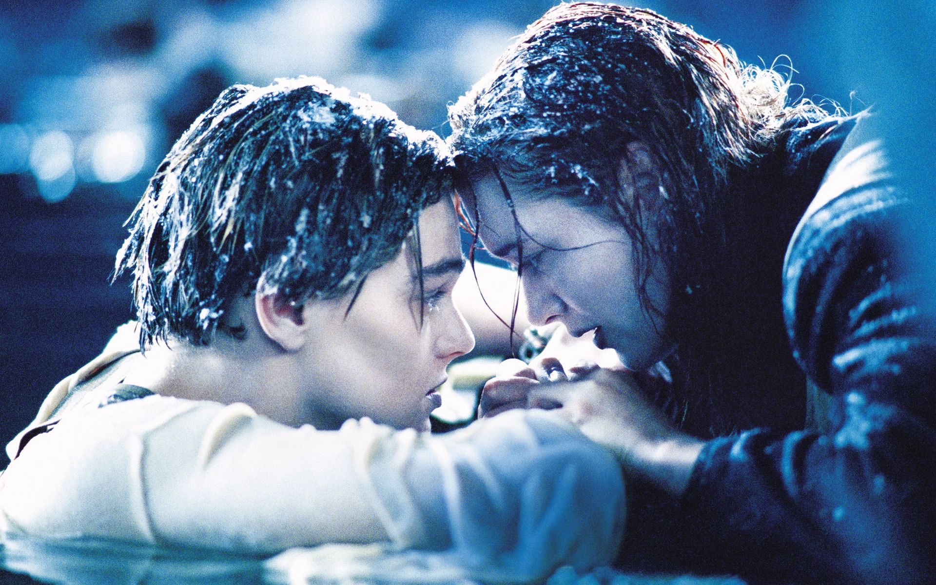 Leonardo DiCaprio and Kate Winslet share a scene in Titanic 3DAfter the footage screened, {24} made it clear that, aside from the 3D presentation, {25} will remain unchanged.