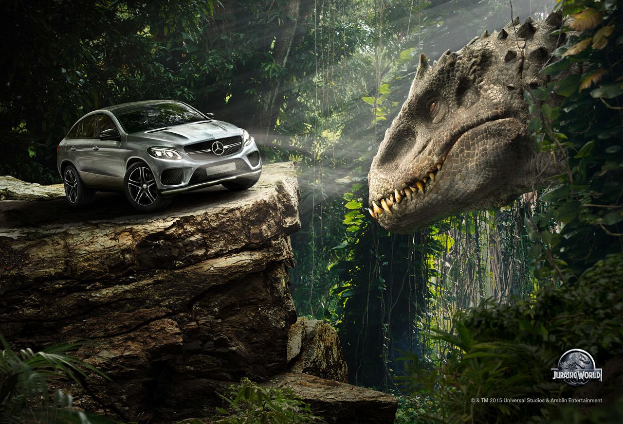 Jurassic World Indominous Rex Mercedes-Benz Photo