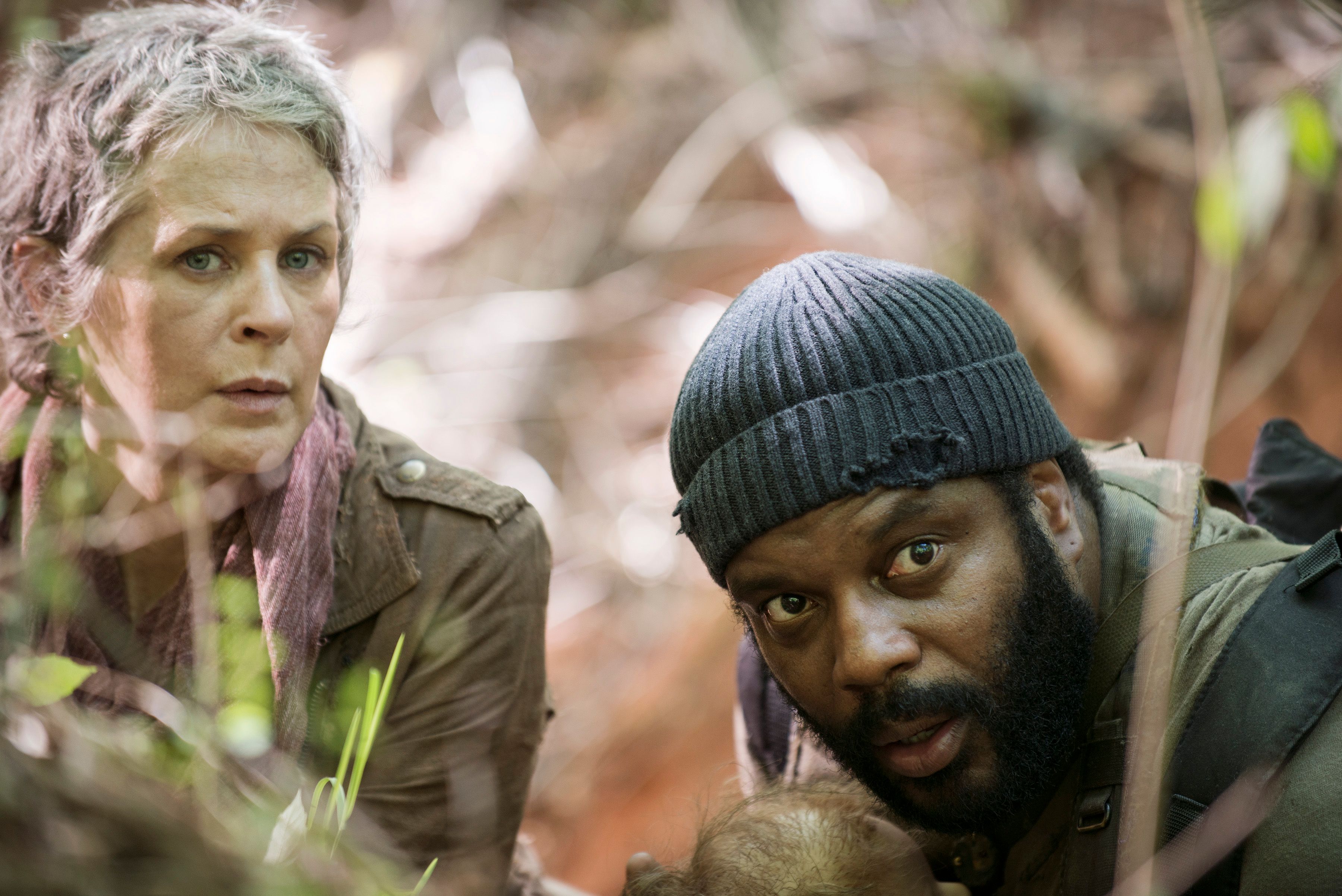 Rick Plans an Escape in New Walking Dead Season 5 Photos