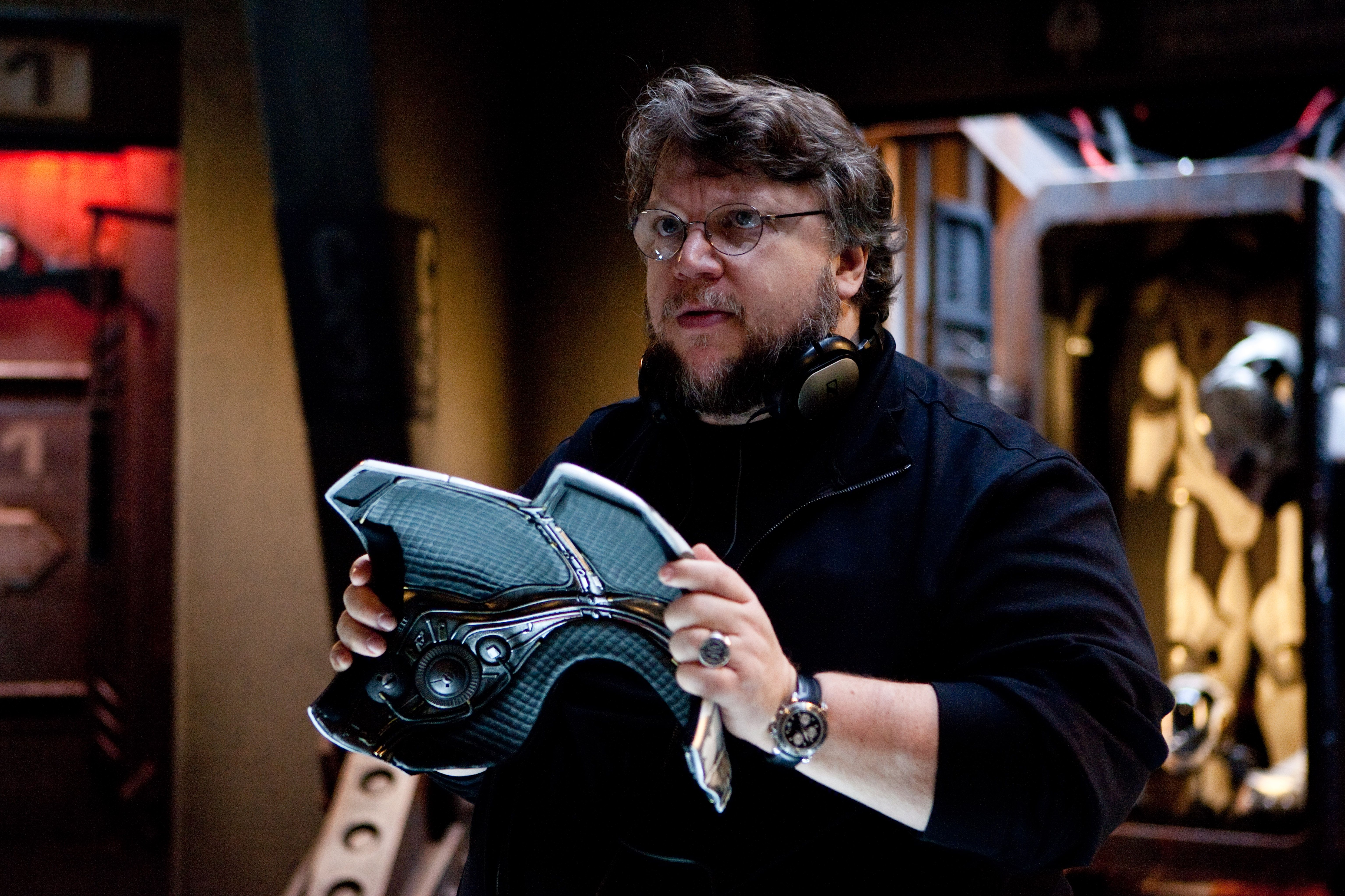Guillermo del Toro Talks Pacific Rim