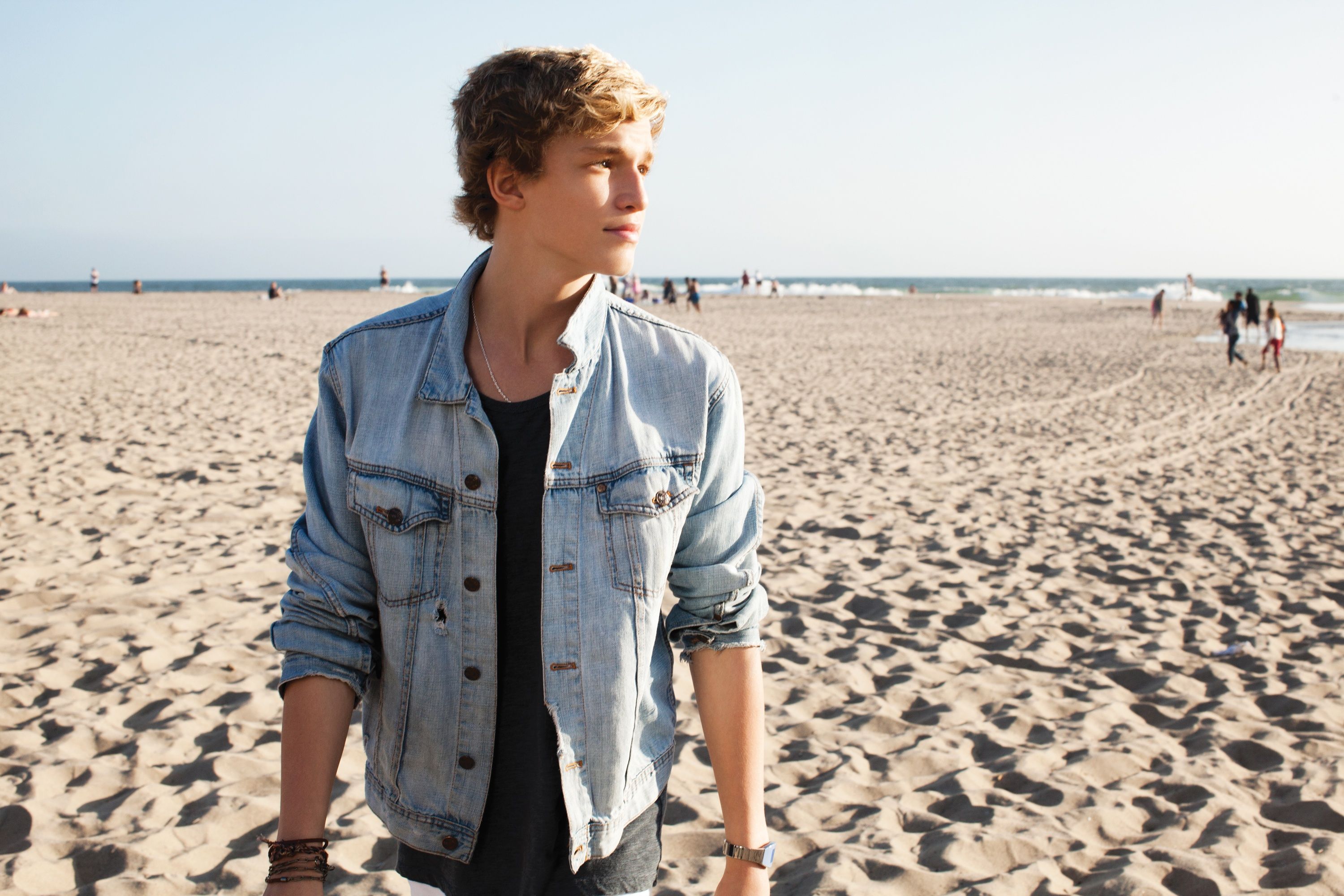 Cody Simpson discusses remaking the song I Want Candy for Hop